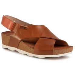 Sandały Pikolinos. Brązowe sandały Pikolinos, bez wzorów, bez obcasa, na koturnie, bez zapięcia. Za 339.99 zł.