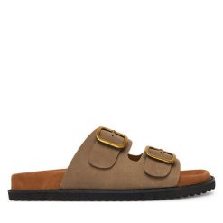 Klapki DeeZee. Brązowe klapki DeeZee, bez wzorów, bez obcasa. Za 139.99 zł.
