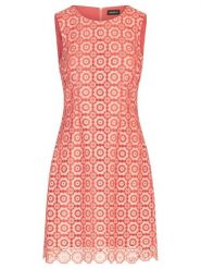 APART Sukienka w kolorze koralowym rozmiar: 44. Czerwone sukienki Apart, bez wzorów, z koronki, bez kołnierzyka, bez ramiączek, mini. Za 297.95 zł.