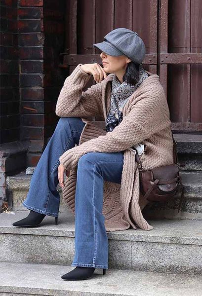 Torebka damska czekoladowa Marco Mazzini v82c. Brązowe torby na ramię MARCO MAZZINI, bez wzorów, z bawełny, eleganckie, na ramię, małe, bez dodatków. Za 369.00 zł.