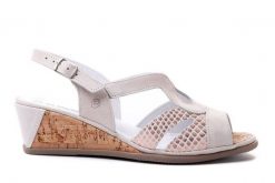 SUAVE 710015-81 natural, sandały damskie. Brązowe sandały Suave, bez wzorów, ze skóry, bez obcasa, na koturnie, bez zapięcia. Za 379.90 zł.