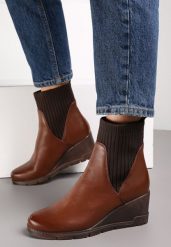 Brązowe Botki z Elastyczną Cholewką na Koturnie Touge. Brązowe botki Renee, bez wzorów, za kostkę, bez obcasa, na koturnie, bez zapięcia. Za 159.99 zł.