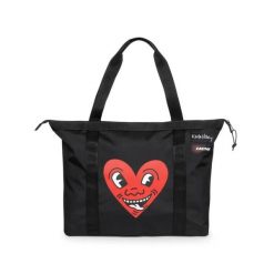 Torba podróżna Eastpak x Keith Haring Travel. Czarne torby na ramię Eastpak, bez wzorów, z materiału, eleganckie, na ramię, bez dodatków. Za 298.50 zł.
