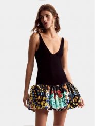 Desigual Sukienka koktajlowa Sparckler Lacroix 26SWVK11 Czarny Slim Fit. Czarne sukienki Desigual, xl, bez wzorów, z bawełny, wizytowe, bez kołnierzyka, bez ramiączek. Za 809.99 zł.