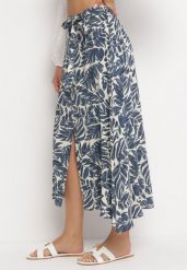 Granatowo-Biała Spódnica Maxi Zapinana na Guziki z Materiałowym Paskiem z Wiskozy Ericella. Niebieskie spódnice Born2be, l, bez wzorów, z materiału, maxi. Za 64.99 zł.