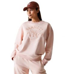 Bluza New Era Wmns Mlb Tonal Grphc Os Crew Neyyan Prs Damskie. Czerwone bluzy New Era, m, bez wzorów, z bawełny, bez kaptura. Za 344.99 zł.