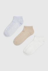 Skarpety 3-pack. Skarpety MOODO, bez wzorów, z bawełny. Za 34.99 zł.