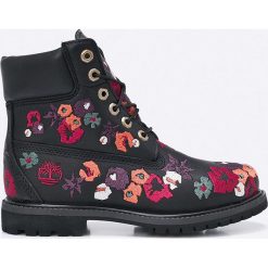 Timberland - Botki 6IN Premium Boot. Czarne botki Timberland, bez wzorów, z materiału, bez obcasa, na obcasie, bez zapięcia. W wyprzedaży za 499.90 zł.