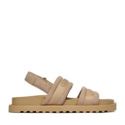 Sandały Guess Jeans. Brązowe sandały Guess Jeans, z aplikacjami, z jeansu, bez obcasa, na płaskiej podeszwie, bez zapięcia. Za 249.99 zł.