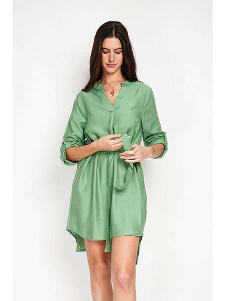 William de Faye Sukienka w kolorze jasnozielonym rozmiar: 42. Zielone sukienki William de Faye, bez wzorów, z tkaniny, klasyczne, bez kołnierzyka, bez ramiączek, midi, rozkloszowane. Za 104.64 zł.