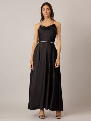 APART Sukienka w kolorze czarnym rozmiar: 40. Czarne sukienki Apart, bez wzorów, bez kołnierzyka, bez ramiączek, maxi. Za 239.99 zł.