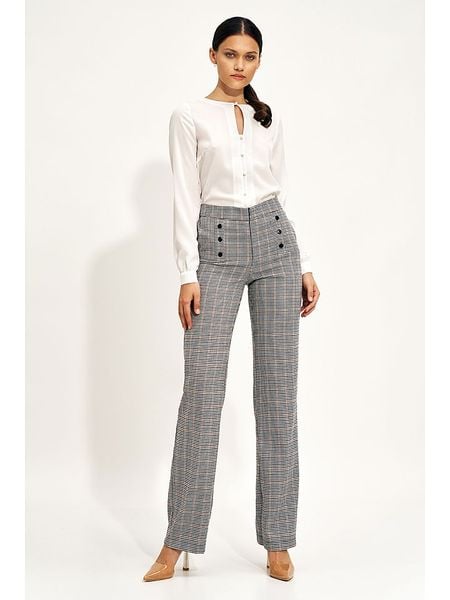 Nife Bluzka w kolorze białym rozmiar: 36. Białe bluzki Nife, bez wzorów, bez kołnierzyka, bez ramiączek. Za 105.14 zł.