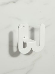 Smarto Metallico Uchwyt w kolorze białym na kapcie - 8 x 8 x 5 cm rozmiar: onesize. Białe obuwie domowe Smarto Metallico, bez wzorów, z materiału, bez zapięcia. Za 39.99 zł.