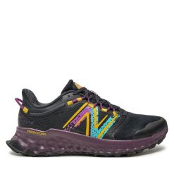 Buty do biegania New Balance. Czarne obuwie sportowe New Balance, bez zapięcia, do biegania. Za 549.99 zł.