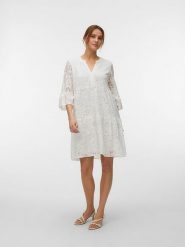 Vero Moda Sukienka w kolorze białym rozmiar: L. Białe sukienki Vero Moda, l, bez wzorów, z bawełny, bez kołnierzyka, bez ramiączek, mini. Za 128.95 zł.