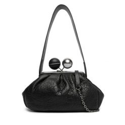 Torebka Weekend Max Mara. Czarne torebki klasyczne Weekend Max Mara, bez wzorów, bez dodatków. Za 2,539.00 zł.