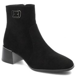 Czarne Botki Bestelle Eleganckie Buty Damskie. Czarne botki Bestelle, bez wzorów, z jeansu, bez obcasa, na obcasie, bez zapięcia. Za 169.00 zł.