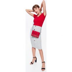 SPÓDNICA REGULARNA DAMSKA, MIDI, OŁÓWKOWA, W PASKI. Czarne spódnice TOP SECRET, na lato, bez wzorów, eleganckie, midi, ołówkowe. W wyprzedaży za 49.99 zł.
