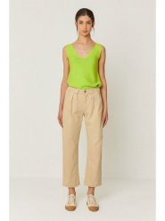 SKFK Spodnie "Amata" w kolorze beżowym rozmiar: 38. Brązowe spodnie materiałowe SKFK, na co dzień, bez wzorów, z bawełny, z podwyższonym stanem. Za 304.99 zł.