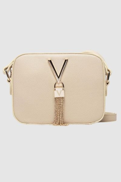 VALENTINO Beżowa torebka Divina Camera Bag. Brązowe kopertówki Valentino by Mario Valentino, bez wzorów, małe, bez dodatków. W wyprzedaży za 179.99 zł.