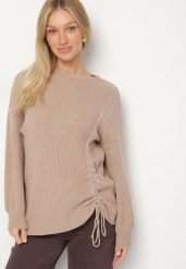 Beżowy Sweter z Wiskozą Zdobiony Ściągaczem z Boku Titaneva. Brązowe swetry Born2be, z aplikacjami, z jeansu, bez ramiączek. Za 109.99 zł.