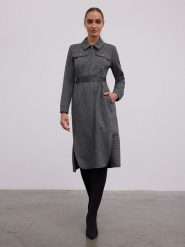 BGN Sukienka w kolorze czarno-białym rozmiar: 36. Białe sukienki BGN, na co dzień, bez wzorów, bez kołnierzyka, bez ramiączek, midi, proste. Za 195.99 zł.