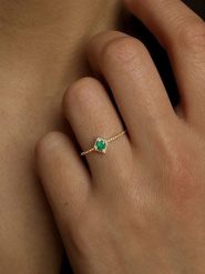 OR Carats Złoty pierścionek z kamieniem szlachetnym rozmiar: 60. Żółte pierścionki OR Carats, z szmaragdem, złote. Za 782.99 zł.