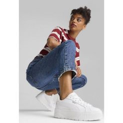 Damskie skórzane sneakersy Karmen II PUMA White Silver Metallic. Białe obuwie sportowe Puma, bez zapięcia. Za 329.99 zł.
