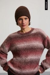 Czapka z dodatkiem wełny brązowa. Brązowe czapki MOODO, bez wzorów, z elastanu. Za 59.99 zł.