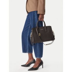 Torebka MICHAEL Michael Kors. Brązowe torebki klasyczne MICHAEL Michael Kors, bez wzorów, bez dodatków. Za 1,186.99 zł.