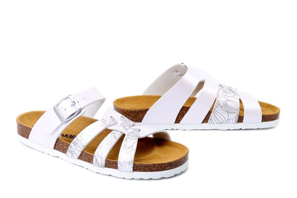 DR. BRINKMANN 700787-03 weiss, klapki damskie. Białe klapki Dr. Brinkmann, bez wzorów, bez obcasa. Za 174.93 zł.