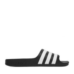 Klapki adidas. Czarne klapki Adidas, bez wzorów, bez obcasa. Za 89.99 zł.