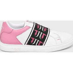 Trussardi Jeans - Buty. Czerwone obuwie sportowe Trussardi Jeans, z gumy, bez zapięcia. W wyprzedaży za 399.90 zł.
