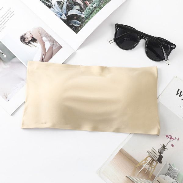 Top usztywniany bez ramiączek do codziennych i eleganckich stylizacji Snezha. Białe biustonosze Intica, bez wzorów. Za 59.00 zł.