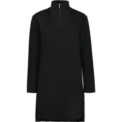 Bluza Luhta Hapsala - czarny. Czarne sukienki Luhta, s, bez wzorów, sportowe, bez kołnierzyka, bez ramiączek, sportowe. Za 349.00 zł.