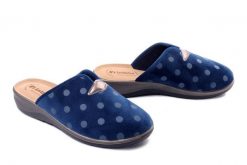 Inblu OD-14 004 granatowy, klapki damskie. Niebieskie klapki Inblu, bez wzorów, bez obcasa, na koturnie. Za 67.99 zł.
