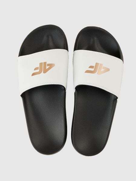 Klapki damskie 4F 4FRSS26FSLIF062. Białe klapki 4f, bez wzorów, z materiału, bez obcasa. Za 59.99 zł.
