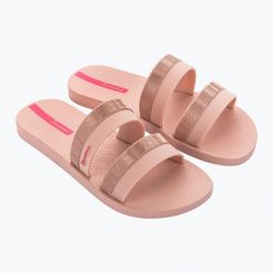Klapki damskie Ipanema Mesh Slide. Czerwone klapki Ipanema, bez wzorów, z meshu, bez obcasa. Za 119.00 zł.