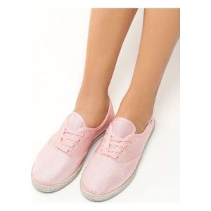 Różowe Tenisówki Yanna. Czerwone trampki Born2be, bez wzorów, bez zapięcia. Za 29.99 zł.