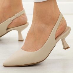 Beżowe szpilki damskie Potocki 41315. Brązowe szpilki POTOCKI, bez wzorów, ze skóry, eleganckie, bez obcasa, na szpilce, bez zapięcia. Za 179.00 zł.