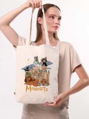 MORI Torebka w kolorze kremowym - 25 x 40 x 8 cm rozmiar: onesize. Brązowe torby na ramię MORI, bez wzorów, z bawełny, na ramię, bez dodatków. Za 30.99 zł.