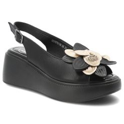 Sandały damskie Filippo, cholewka ze skóry naturalnej zapinane na sprzączkę, czarne, DS7578/26. Czarne sandały Filippo, z aplikacjami, ze skóry, eleganckie, bez obcasa, na koturnie, bez zapięcia. Za 199.00 zł.