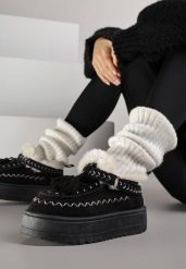 Czarne Śniegowce na Grubej Podeszwie z Frędzlami i Haftem Linodis. Czarne trapery i śniegowce Born2be, z jeansu. Za 119.99 zł.