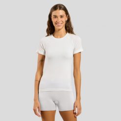 Koszulka damska Odlo BL TOP crew neck s/s PERFORMANCE LIGHT E. Białe koszulki sportowe Odlo, bez wzorów, bez ramiączek. Za 259.99 zł.