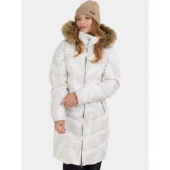 Płaszcz Zimowy Damski Fundango Puppis. Brązowe płaszcze FUNDANGO, na zimę, bez wzorów, bez kaptura. W wyprzedaży za 499.00 zł.