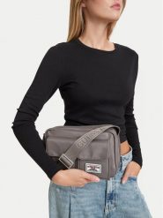 Guess Jeans Torebka CWBEO-GUESS-B-005-10 Szary. Szare listonoszki Guess Jeans, z aplikacjami, z jeansu, bez dodatków. Za 179.99 zł.