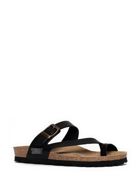 Sunbay Japonki "Rita" w kolorze czarnym rozmiar: 38. Czarne klapki Sunbay, bez wzorów, z otwartym noskiem, bez obcasa. Za 139.95 zł.