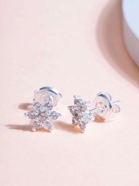 Heliophilia Srebrne kolczyki-wkrętki z cyrkoniami rozmiar: onesize. Szare kolczyki Heliophilia, z cyrkonią, srebrne. Za 43.99 zł.