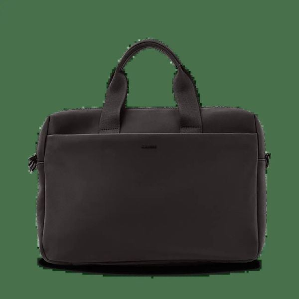 Torba na laptopa WINGS WILLOW 15,6 cala BLACK. Czarne torby na laptopa Wings, bez wzorów, z materiału, na ramię. Za 179.90 zł.