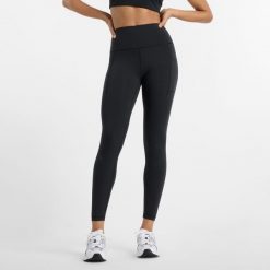Legginsy damskie do biegania New Balance Sleek WP51268BK – czarne. Czarne legginsy New Balance, l, bez wzorów, z lycry, z podwyższonym stanem, do biegania. Za 409.99 zł.